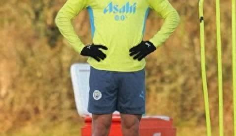 开云体育入口-内部交流数据曝光，球队战术走向或受质疑