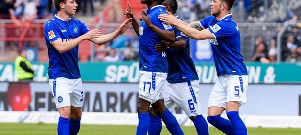 开云体育app-汉诺威球队连续三场不败，士气高涨