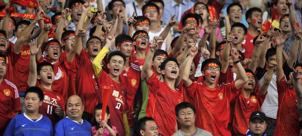 开云体育网页版-比赛激烈异常，球队依靠团队力量夺得胜利的简单介绍