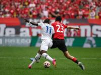 开云体育登录入口-球员精湛技艺，带领球队轻松赢下比赛