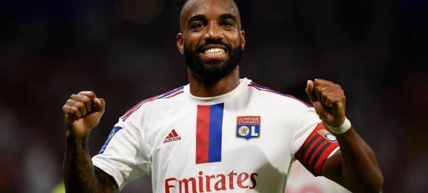 开云体育官网-关于阿雅克肖失球被追平，比赛压力增大的信息