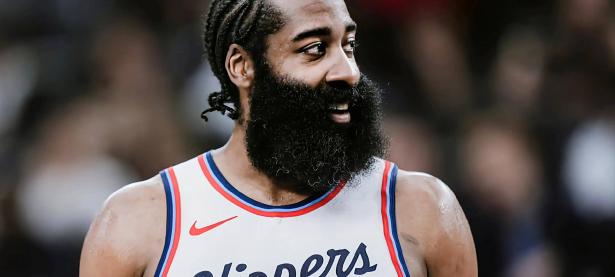 开云体育入口-快船击败猛龙，继续保持不败之地