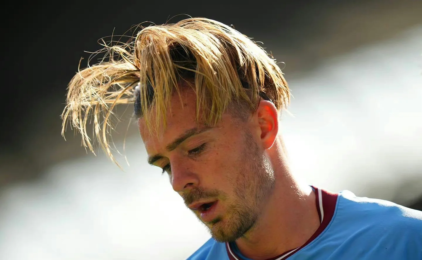 伯恩茅斯众志成城,客场大胜领跑者 伯恩茅斯众志成城,客场大胜领跑者