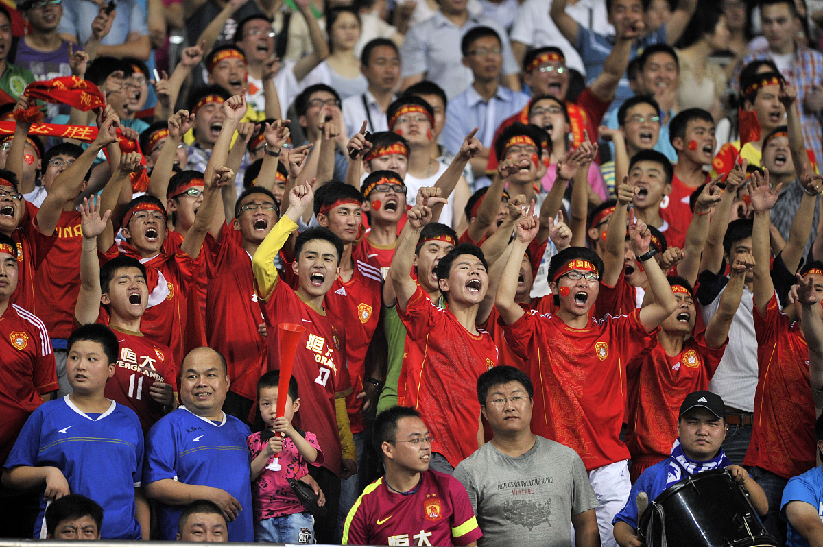 比赛激烈异常,球队依靠团队力量夺得胜利的简单介绍 比赛激烈异常,球队依靠团队力量夺得胜利的简单介绍