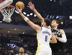 福尔图那队在比赛中取得重要三分 福尔图那队在比赛中取得重要三分