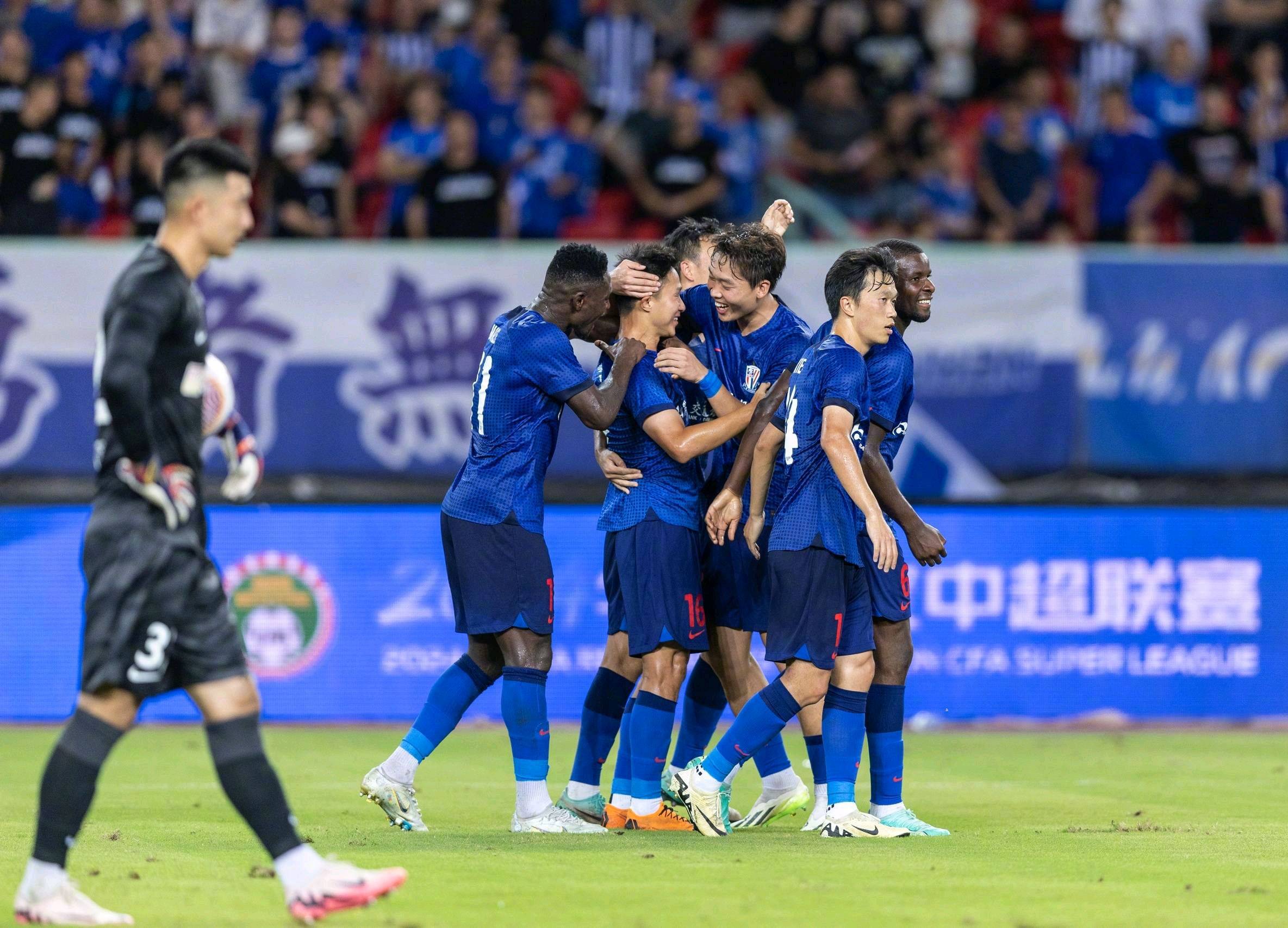 上港主场迎战申花,成功击败对手的简单介绍 上港主场迎战申花,成功击败对手的简单介绍