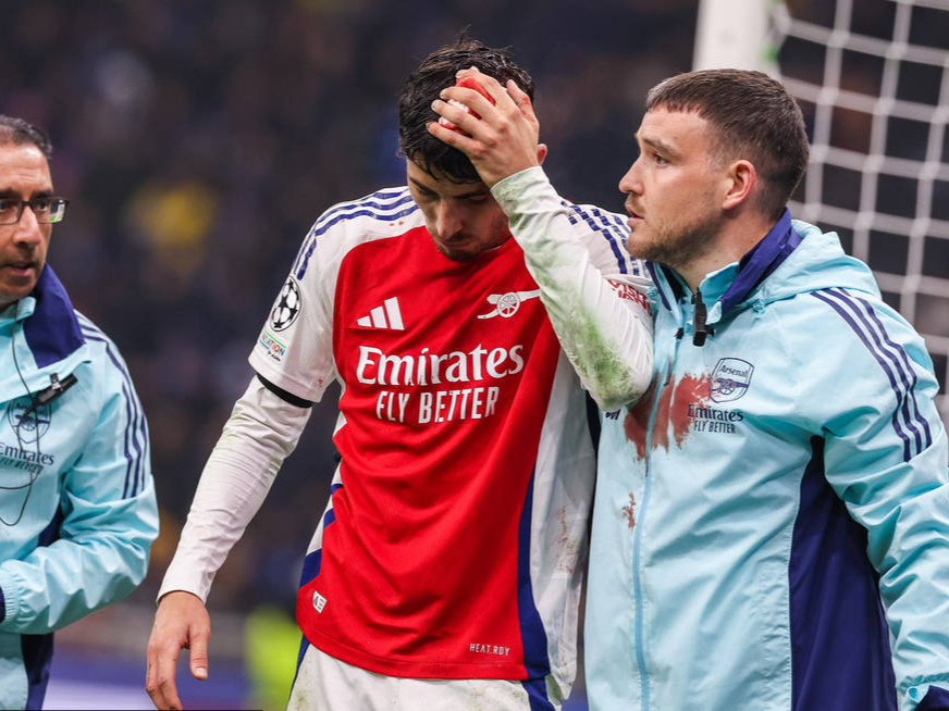 阿森纳客场负于切尔西,遭遇颓势 阿森纳客场负于切尔西,遭遇颓势