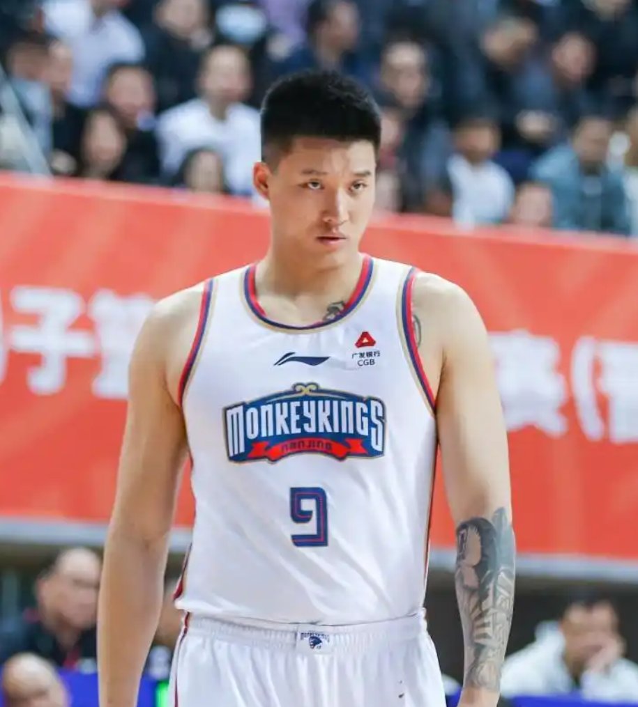 詹皇急切希望恢复正常，继续为球队作出贡献的简单介绍