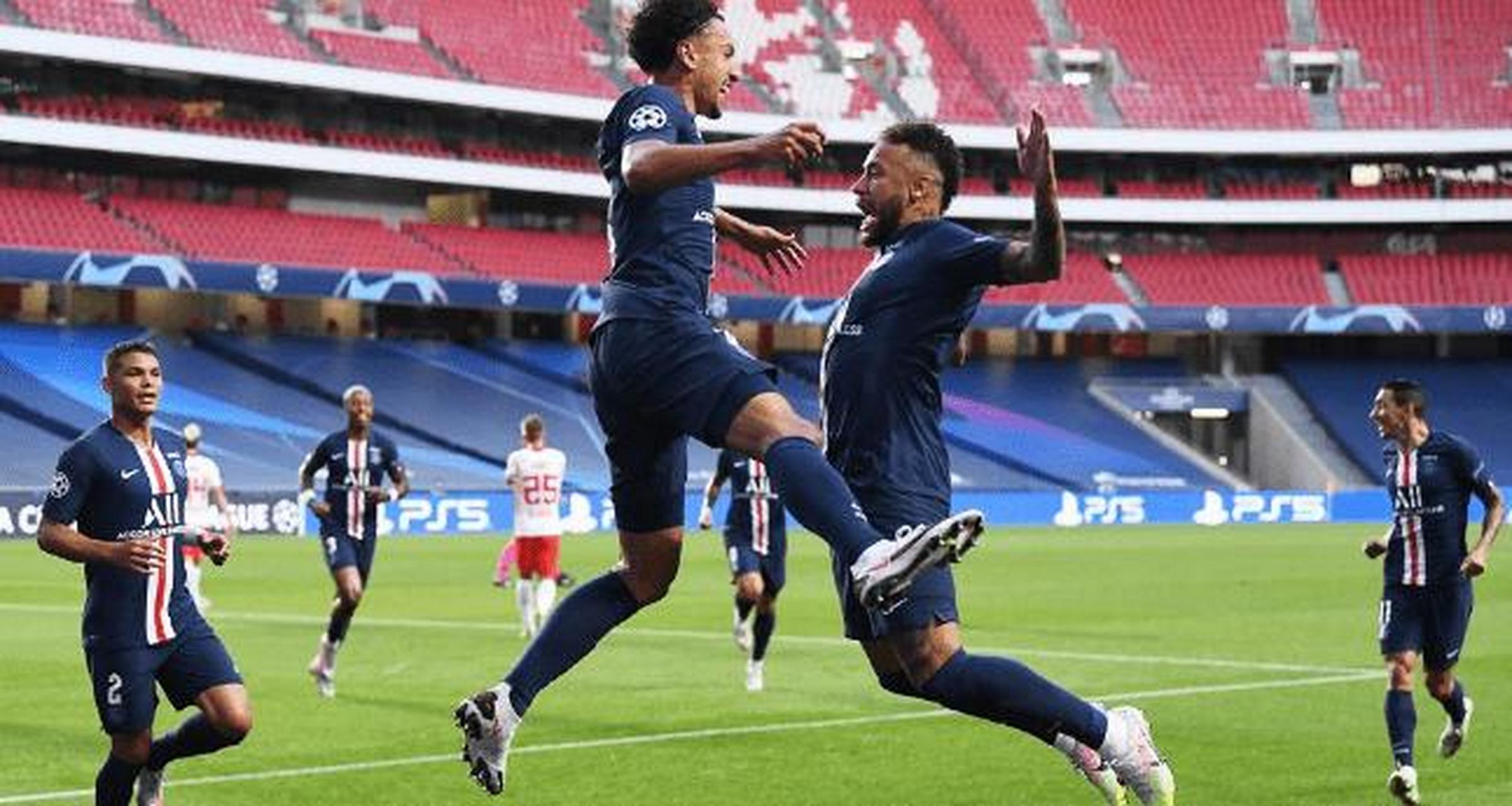 包含巴黎圣日耳曼取得连胜，积分榜上升至第二的词条