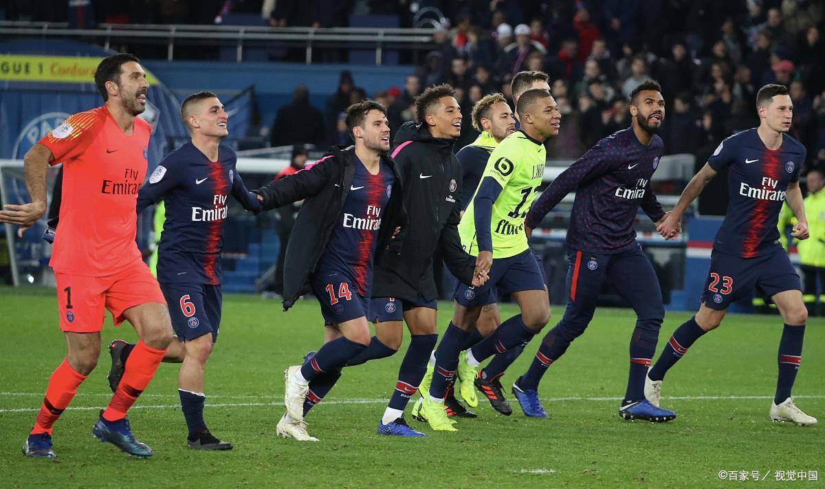 包含巴黎圣日耳曼取得连胜，积分榜上升至第二的词条
