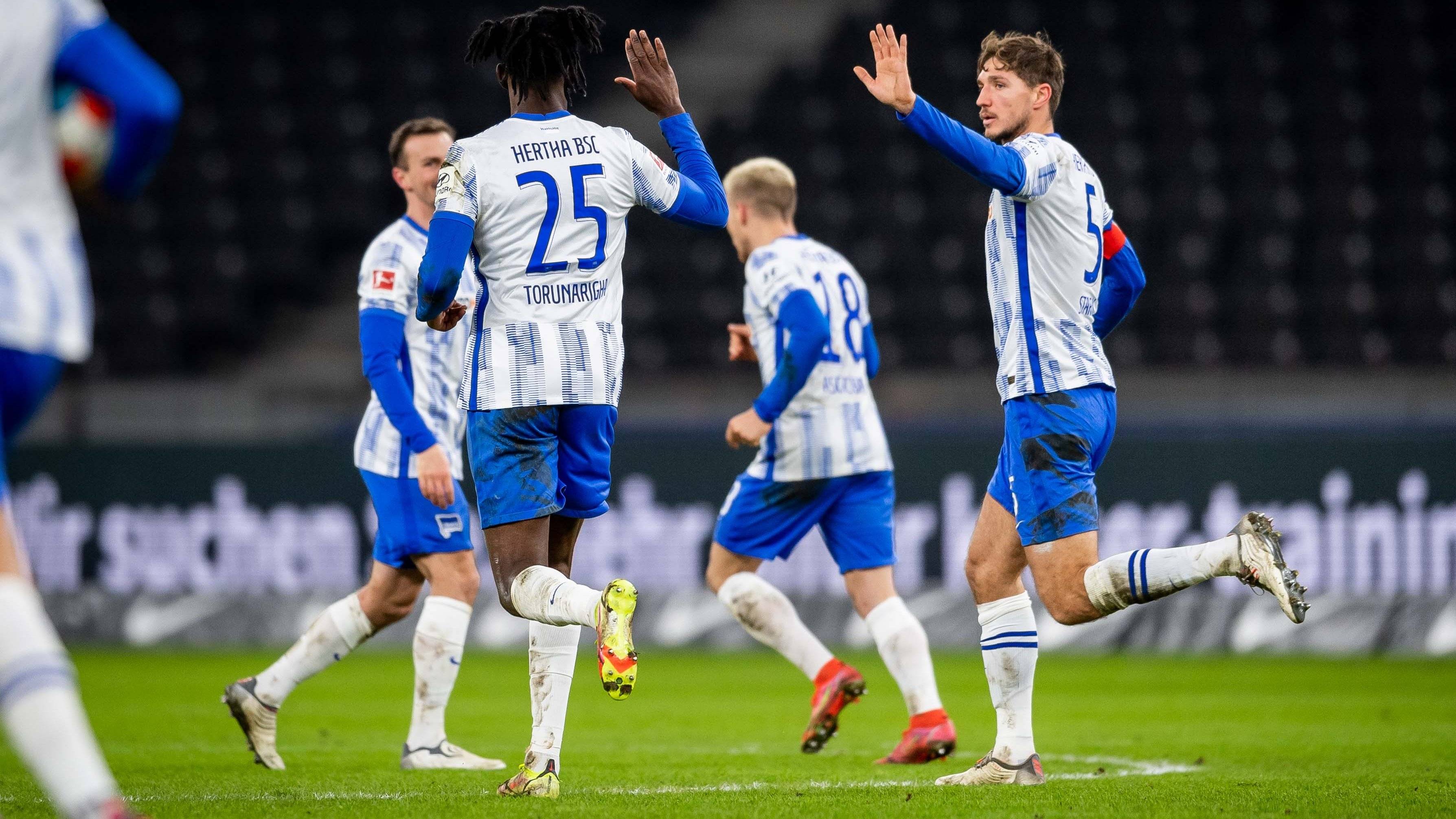 关于柏林赫塔后卫被罚下场，球队遭遇必然失败的信息