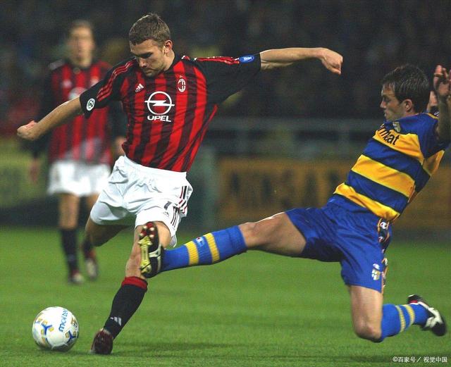 关于佛罗伦萨士气高涨，追赶前四位置的信息