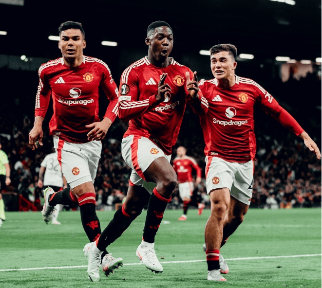 曼联遭遇比赛挫折，仍有晋级希望的简单介绍