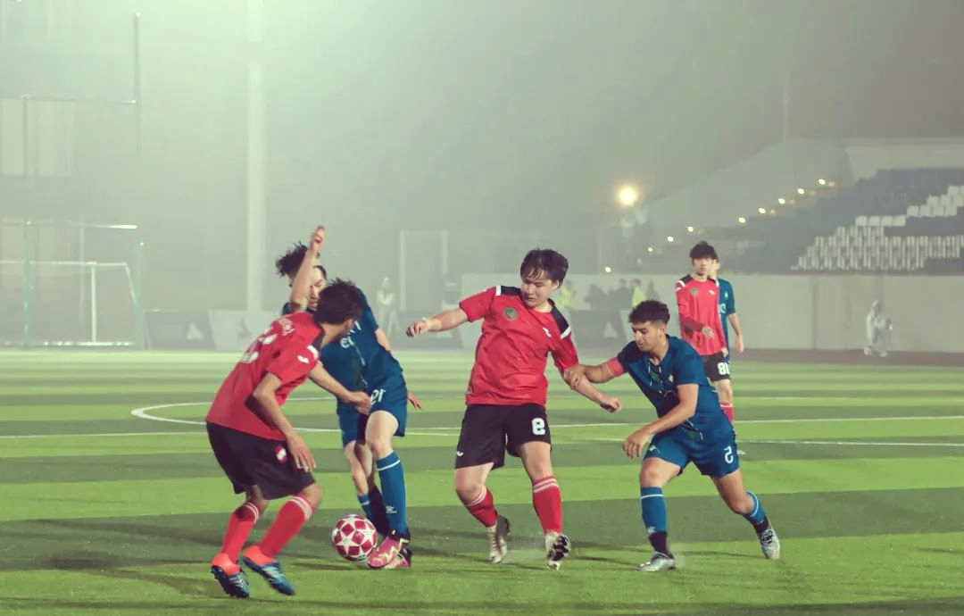 亚洲足球俱乐部努力拼搏在国际舞台上