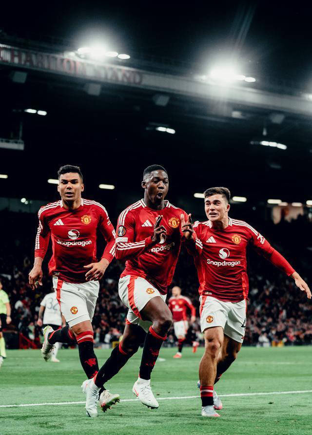 关于曼联斗志昂扬挑战欧洲俱乐部联赛的信息