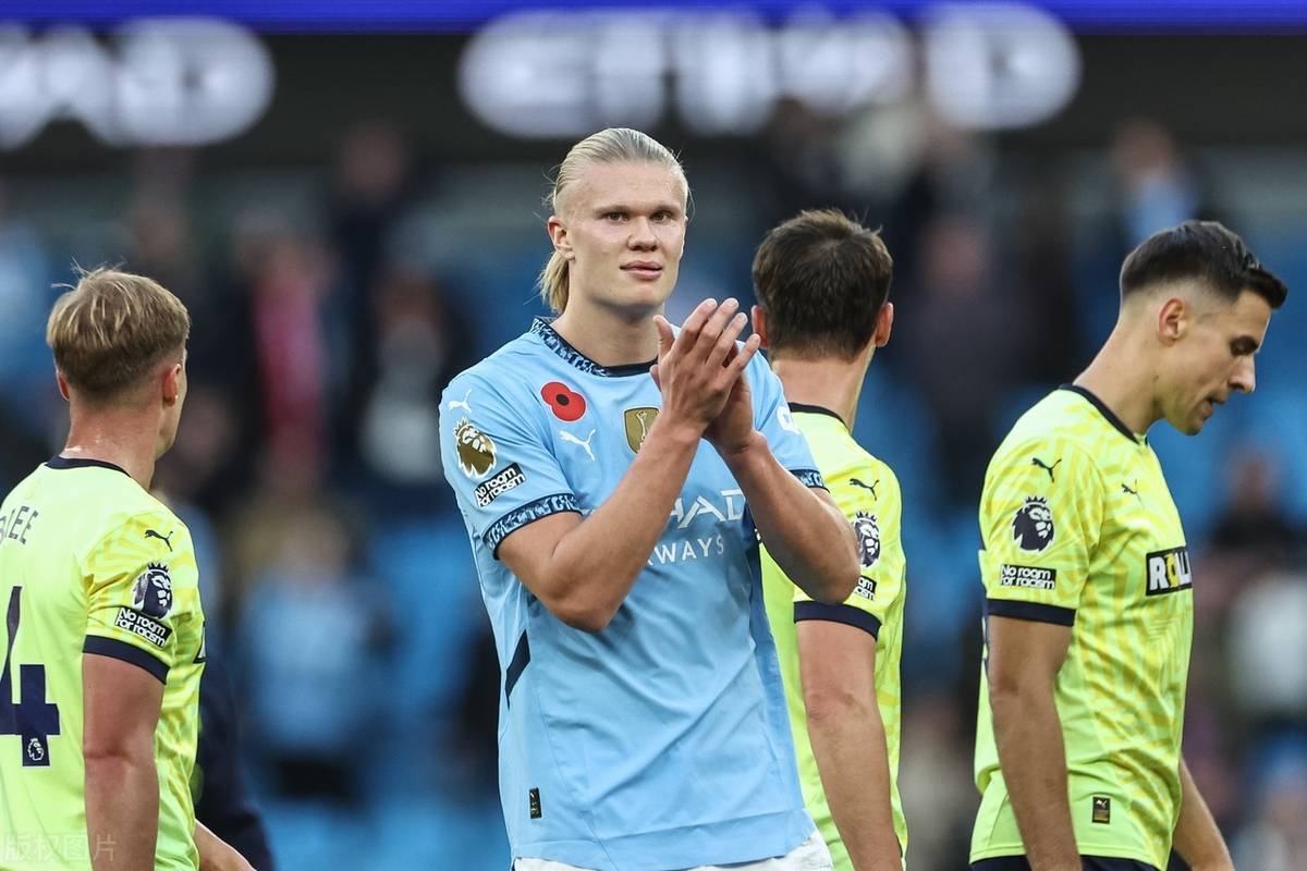 南安普顿球员因伤退出国家队比赛