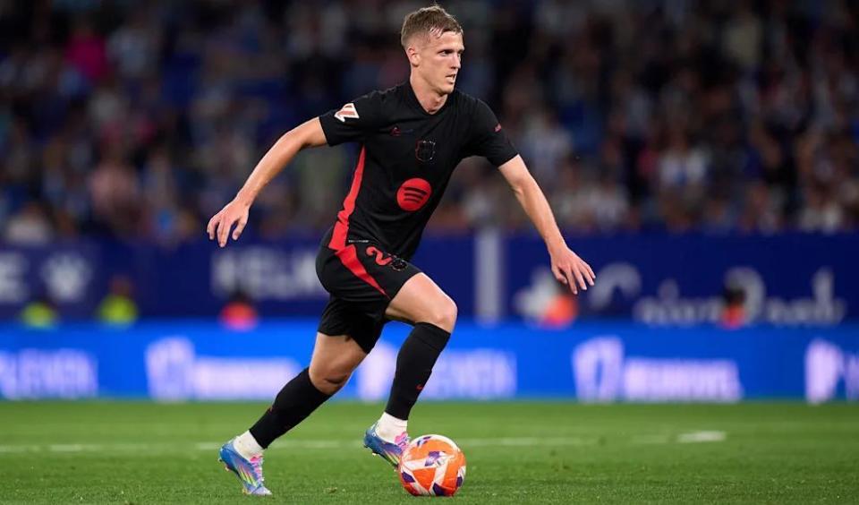 包含RB莱比锡客场迎战，战斗力强劲表现的词条