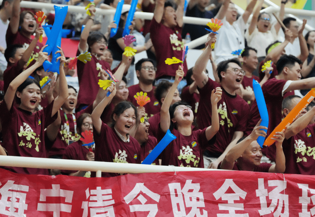 关于湖北队全力拼搏，成功晋级下一轮的信息