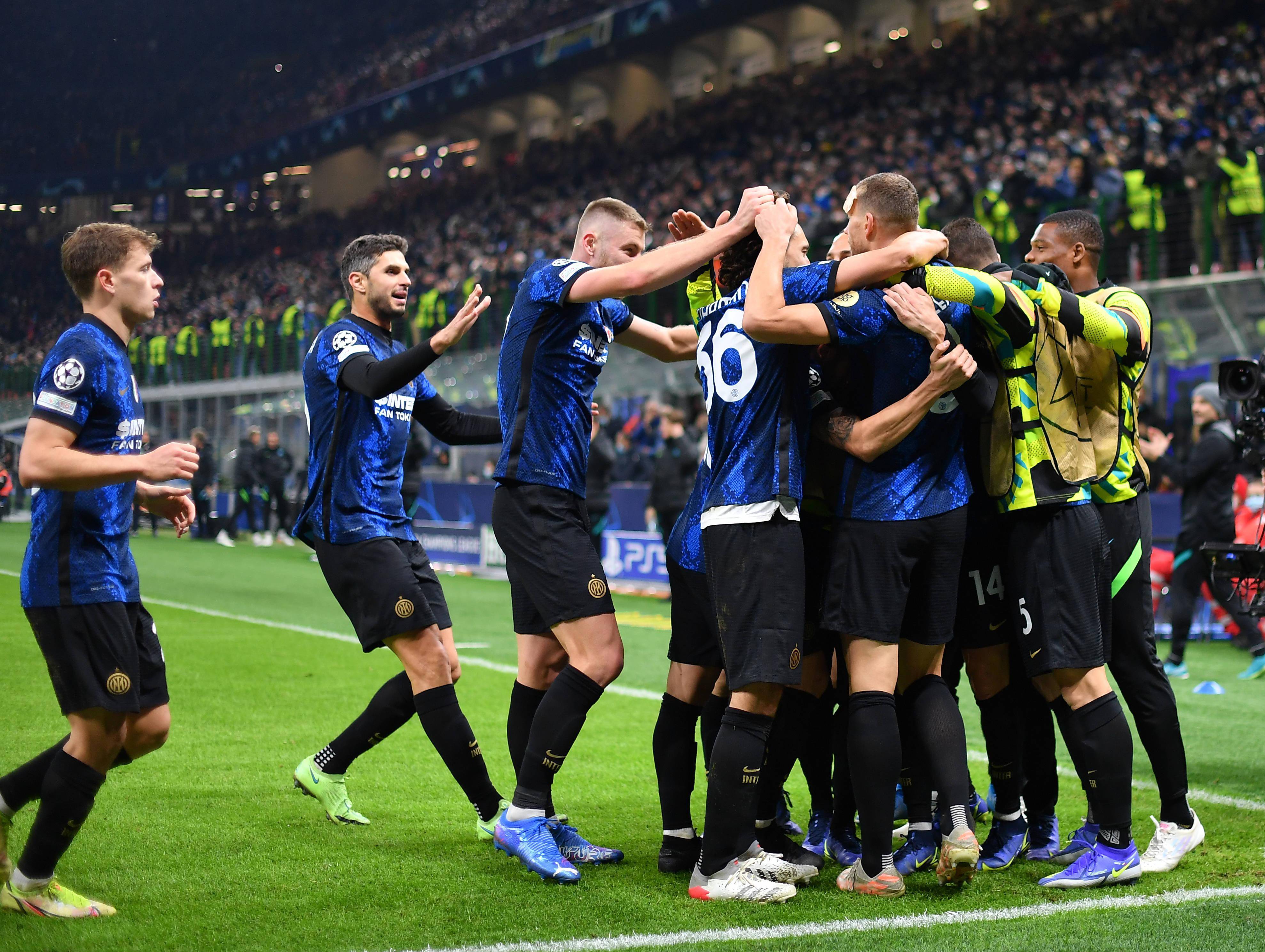 包含国际米兰对战卡利亚里,险胜对手的词条 包含国际米兰对战卡利亚里,险胜对手的词条