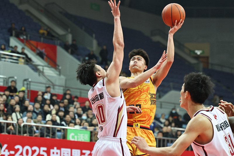 浙江稠州队在主场取得对江苏队的胜利 浙江稠州队在主场取得对江苏队的胜利