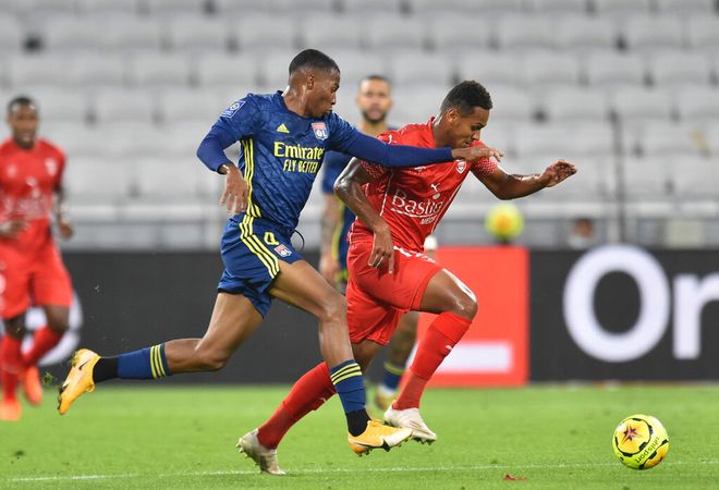 里昂客场不敌对手，遭遇两连败