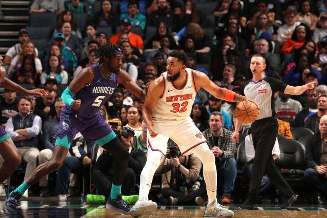 关于尼克斯队主场三连胜,球迷赢得齐声喝彩的信息 关于尼克斯队主场三连胜,球迷赢得齐声喝彩的信息