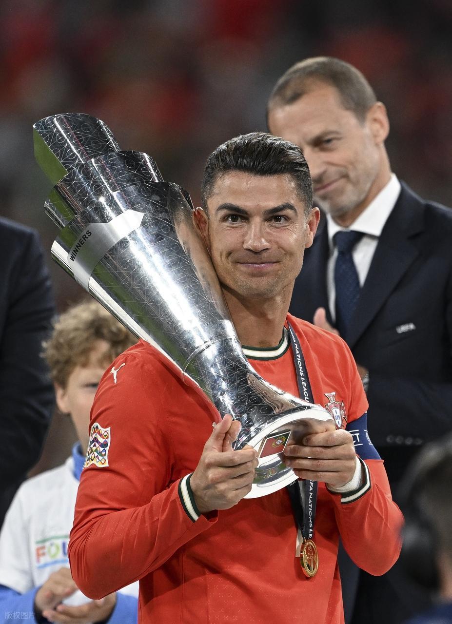 葡萄牙队在欧国联比赛中闯关成功 葡萄牙队在欧国联比赛中闯关成功